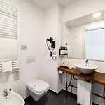 Hotel Phi Milano 4*