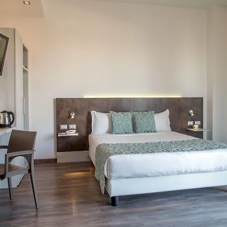 Phi Milano Hotel