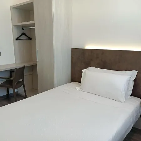 Hotel Phi Milano 4*