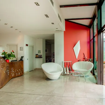 Hotel Phi Milano 4*