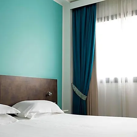 Phi Milano Hotel 4*