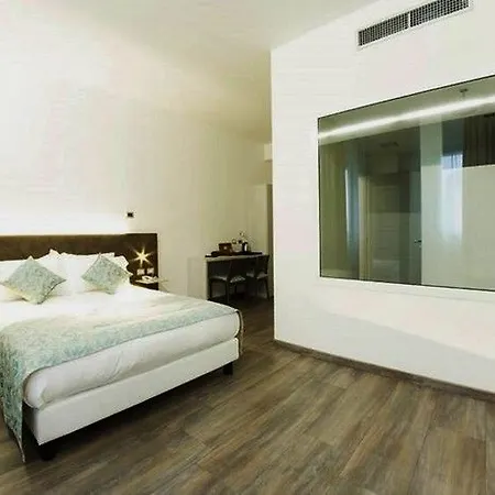 Hotel Phi Milano 4*