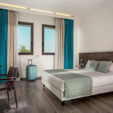 Hotel Phi Milano 4*