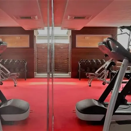 Phi Milano Hotel 4*