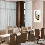 Phi Milano 4*
